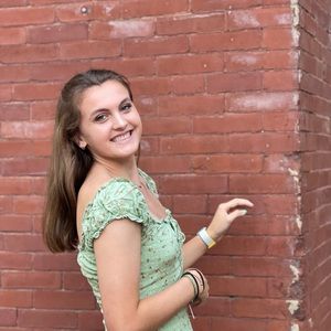 Meet your Posher, Maria